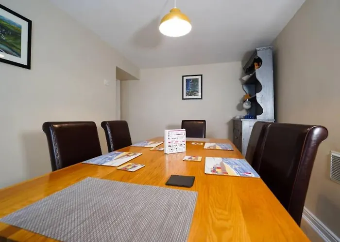 Characterful 3 Bedroom Cottage