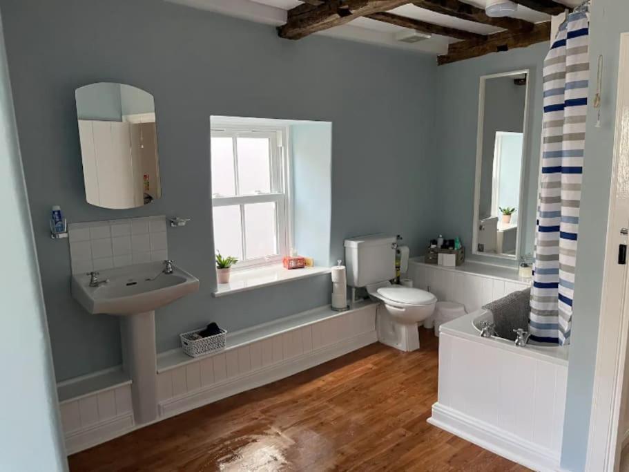 Characterful 3 Bedroom Holiday home Aberystwyth
